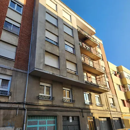 Lägenhet Moderno Cerca Del Centro En *