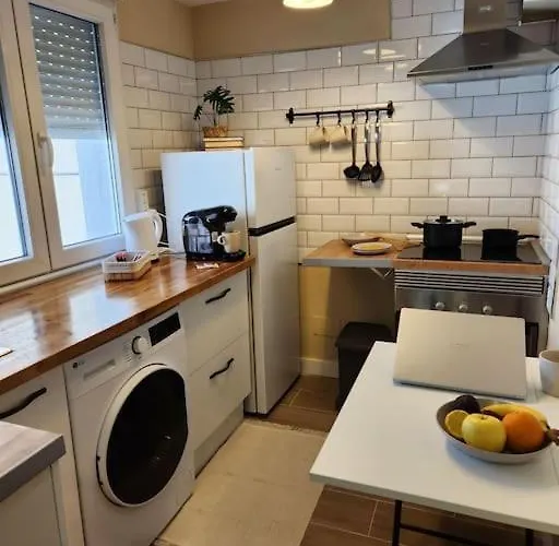 Moderno Cerca Del Centro En Apartamento *