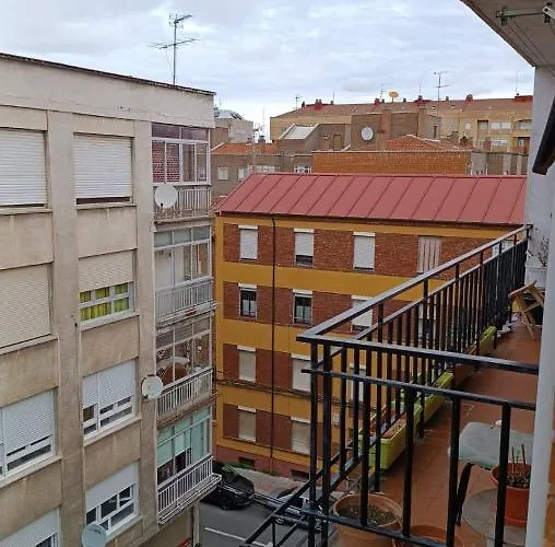 Moderno Cerca Del Centro En Apartamento Leão